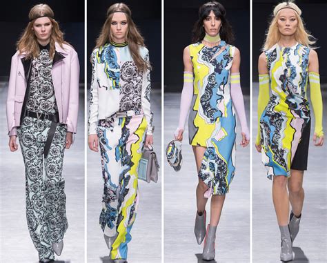 versace donna collezione autunno inverno 2016 2017|current pictures of donatella versace.